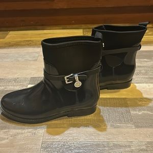 Women’s Michael Kors rain boots size 8